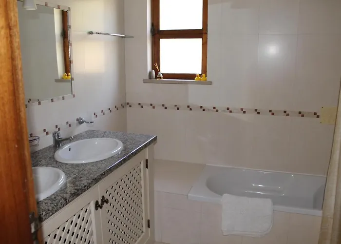 Abf18v3 Moradia Qualidade E Piscina,lindas V * Albufeira